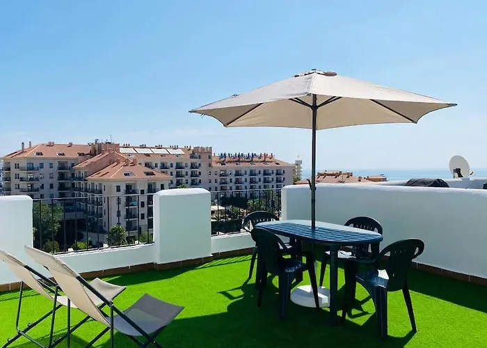 Fantastico Duplex Con Piscina, Parking & Solarium