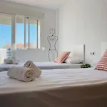 Fantastico Duplex Con Piscina, Parking & Solarium