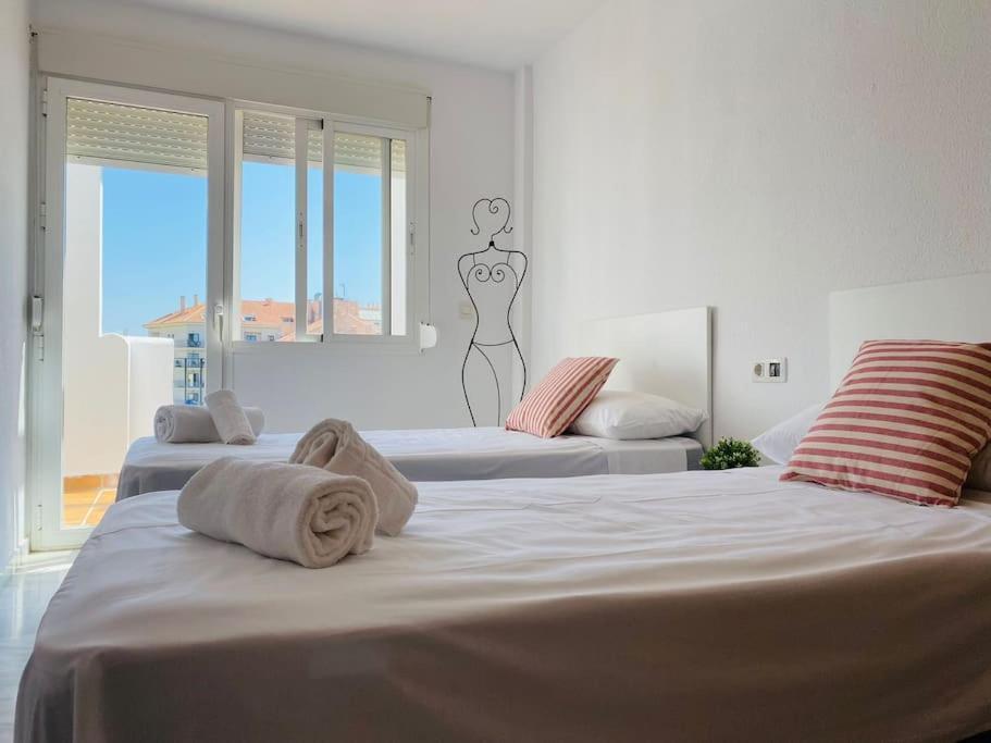 Fantastico Duplex Con Piscina, Parking & Solarium