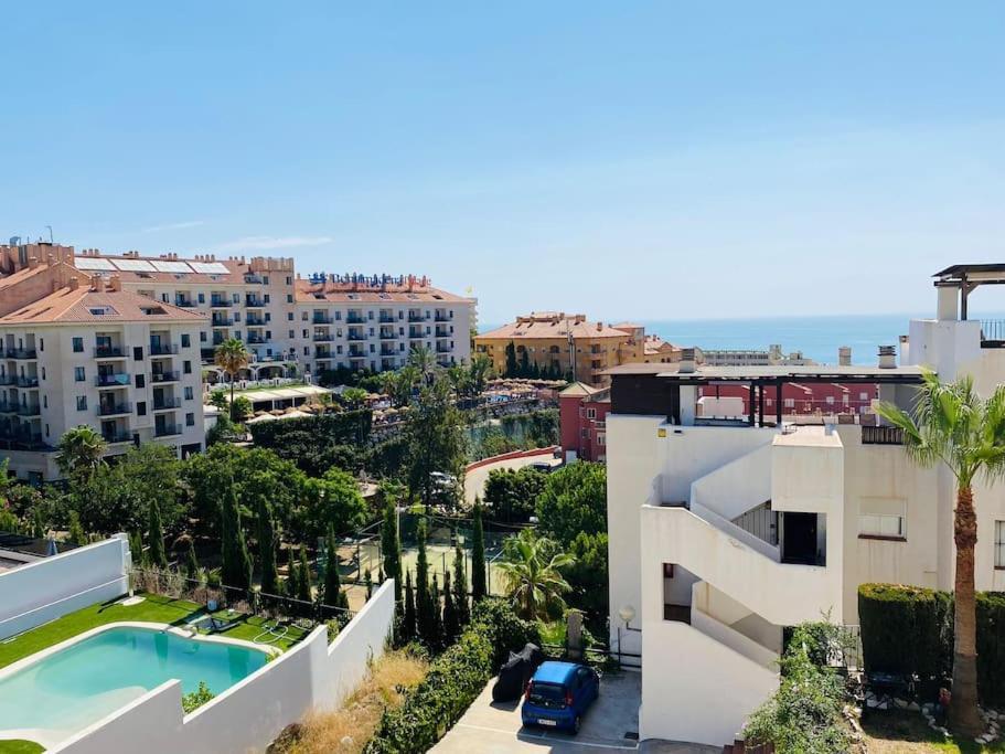 Fantastico Duplex Con Piscina, Parking & Solarium Benalmadena