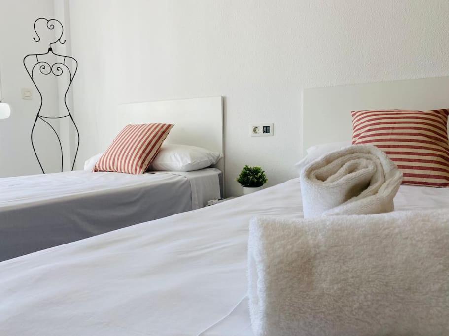 Fantastico Duplex Con Piscina, Parking & Solarium